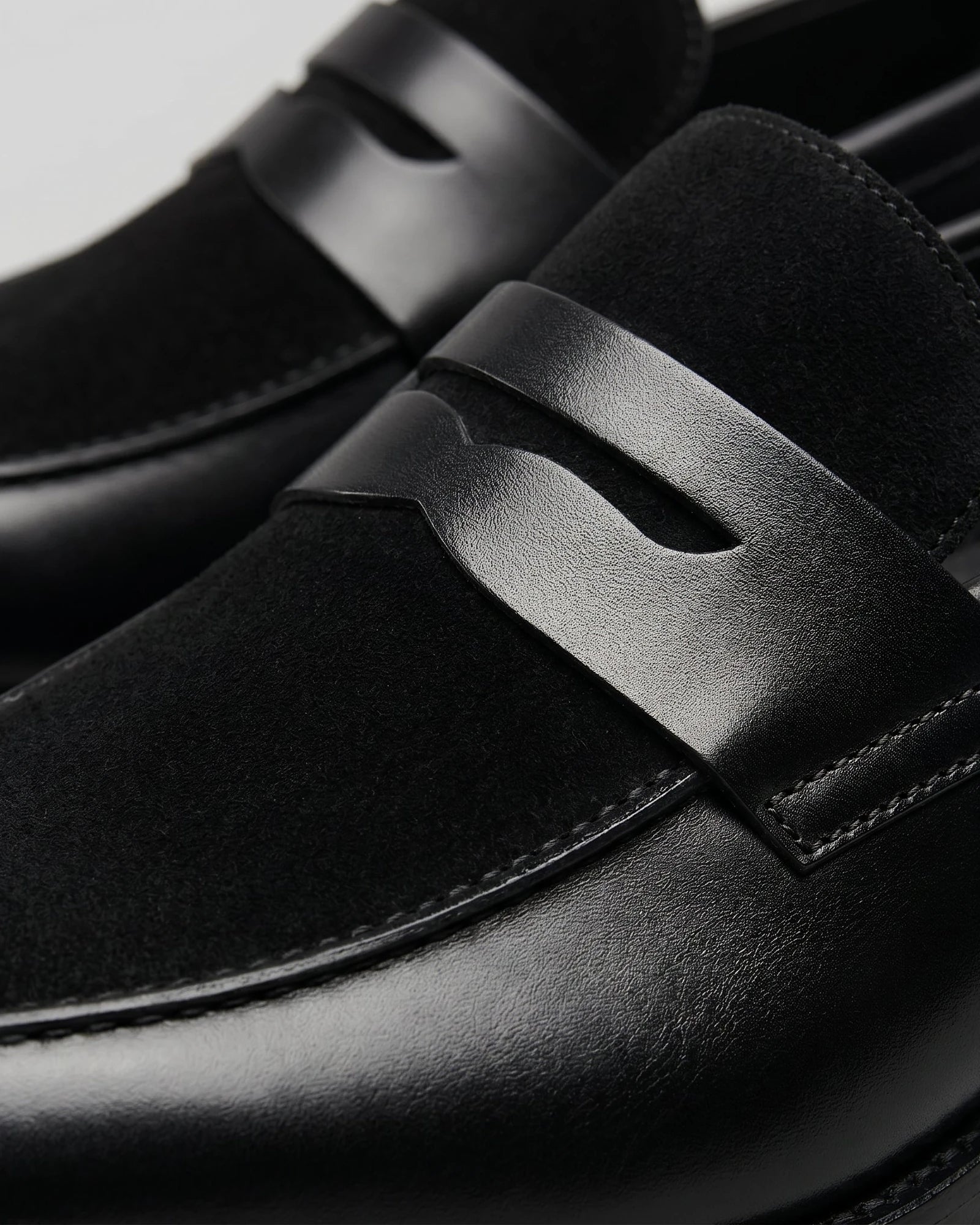Black Penny Loafers Men Suede Panel Leather-Effect - Valedrian — view 4