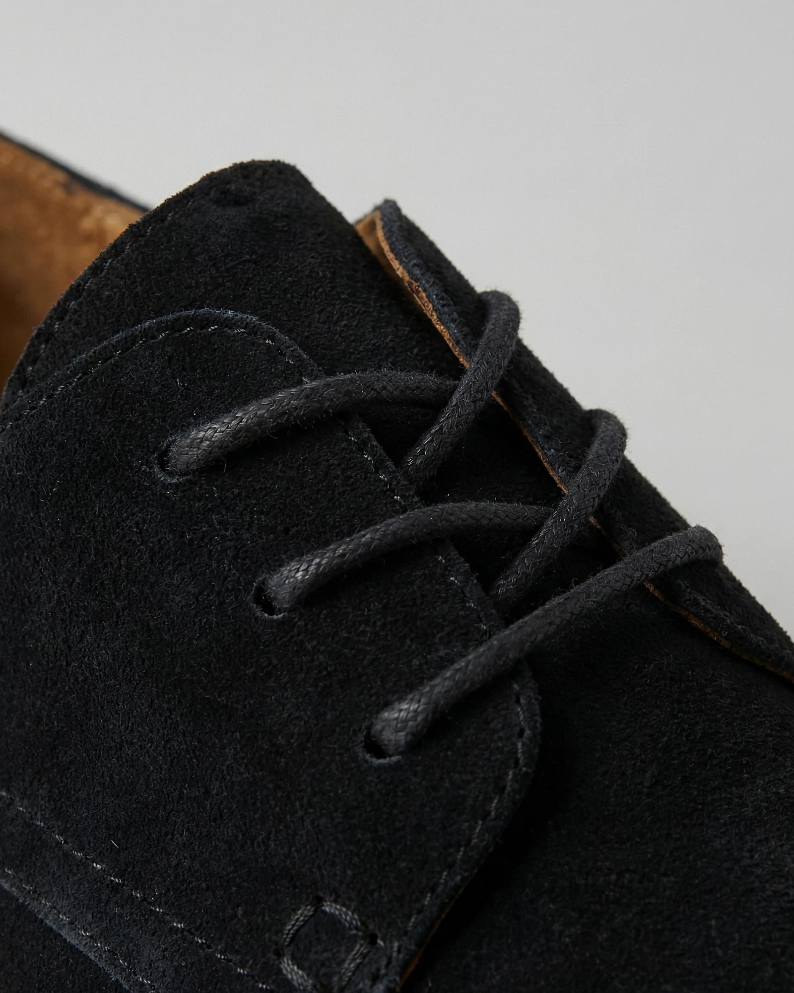 Men's Suede Lace-Up Shoes in Mocha with Lightweight Sole - Valedrian — view 14