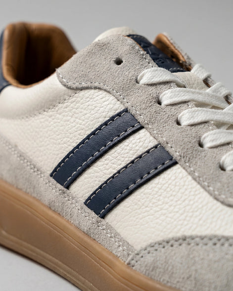 Retro Sneakers Men Cream Leather Suede Navy Gum Sole - Valedrian — view 5