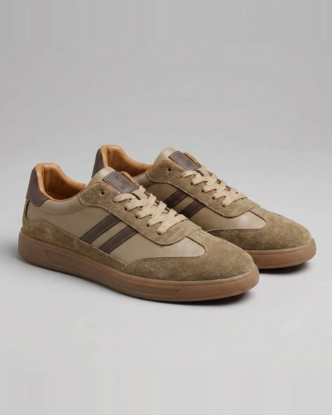 Retro Sneakers Men Cream Leather Suede Navy Gum Sole - Valedrian — view 8