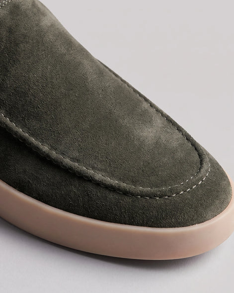 Suede Loafers Men Sheep Suede Slip-On Moc-Toe Sand - Valedrian — view 35